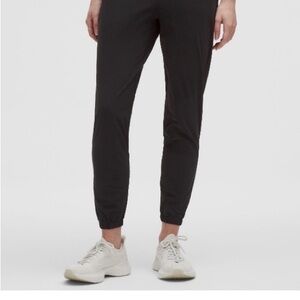 Lululemon Adaptive State Black Jogger Pants. Women’s size 12.